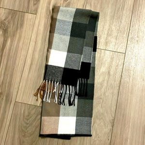 Women’s Black Grey and Tan Scarf